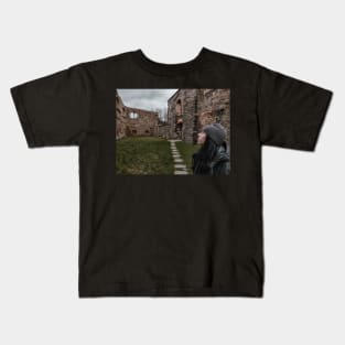 Visiting the Cheb Castle Kids T-Shirt